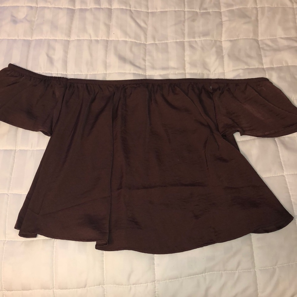 American Eagle off the shoulder top